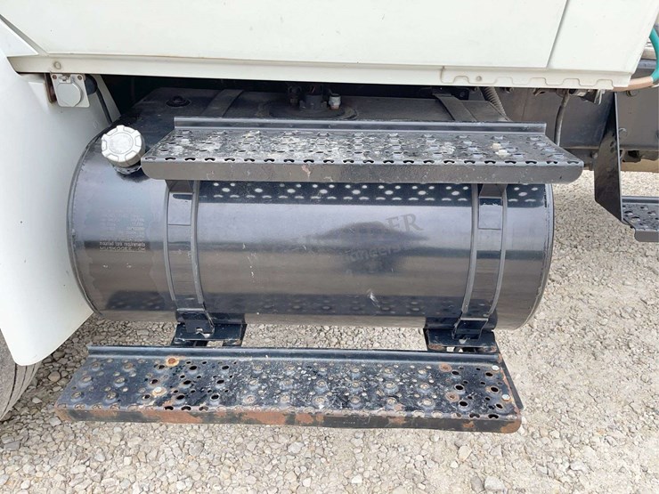 2003-international-durastar-4400-image-72