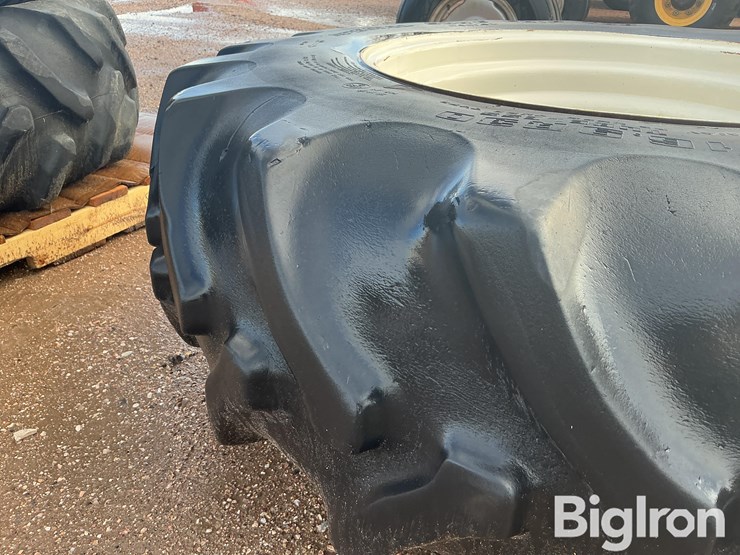 goodyear-special-sure-grip-td8-16.9r30-tractor-tire-image-14