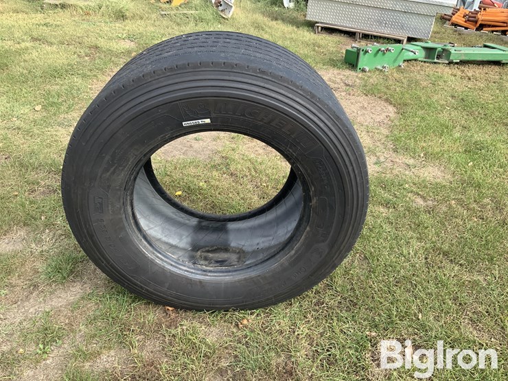 michelin-445/50r22.5-tire-image-8