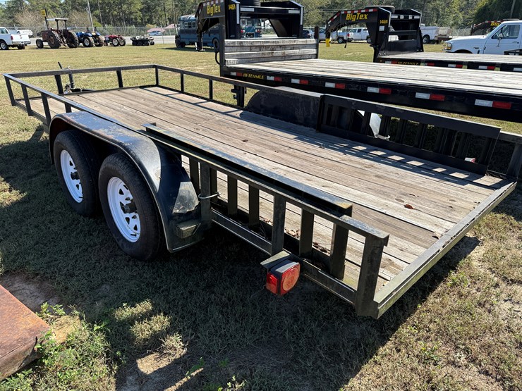 #39-•-#232-•-16-foot-double-axle-trailer-image-7