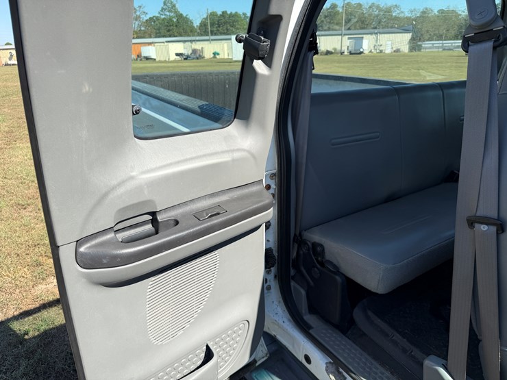 2007-ford-f250-image-16