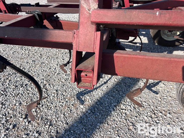 case-ih-4800-image-19