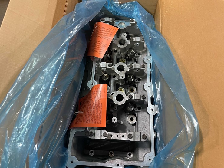 #8548-•-mopar-heads-(pr8)-image-12