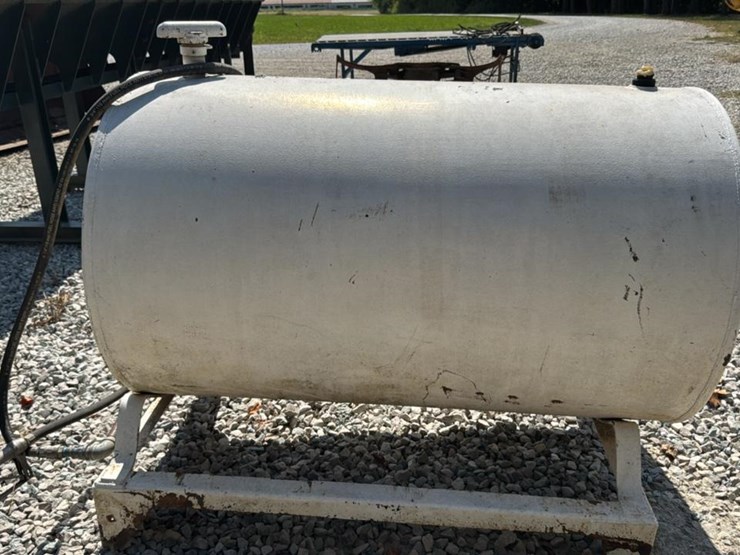 #4706-•-fuel-tank-image-3