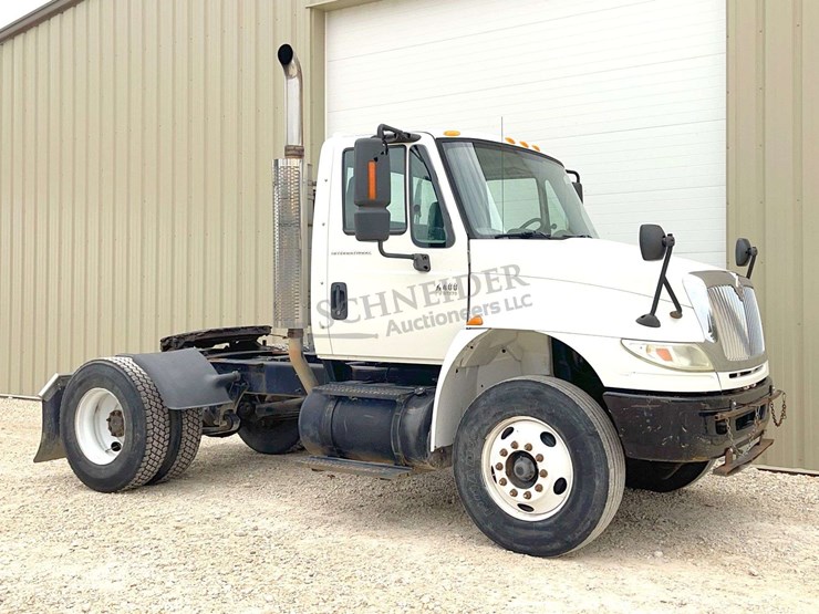 2007-international-durastar-4400-image-1