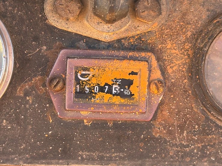 1979-case-450b--image-32