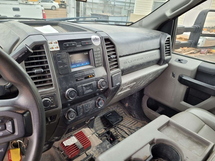 2019-ford-f550-image-12