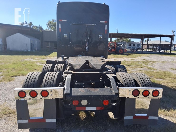 2005-kenworth-w900-image-7