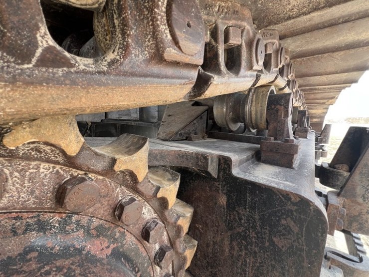 2018-deere-670g-lc-image-28