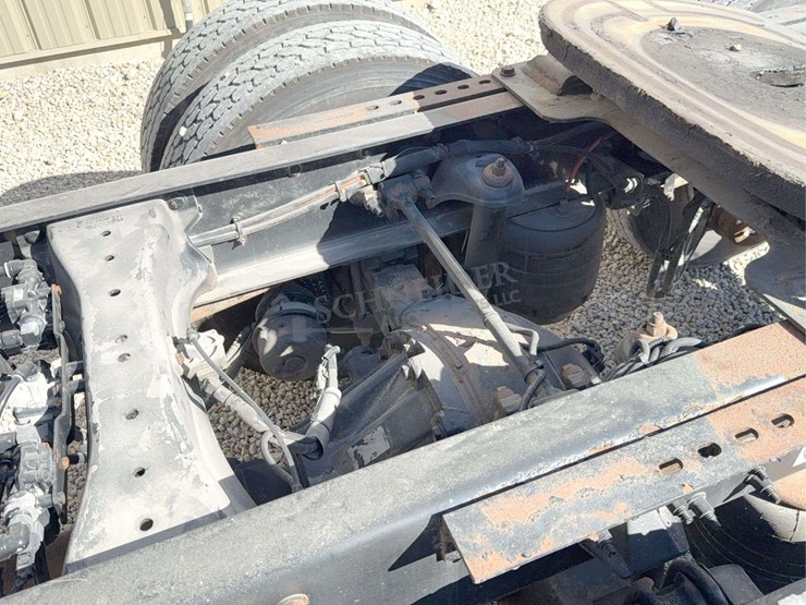 2017-peterbilt-579-image-93