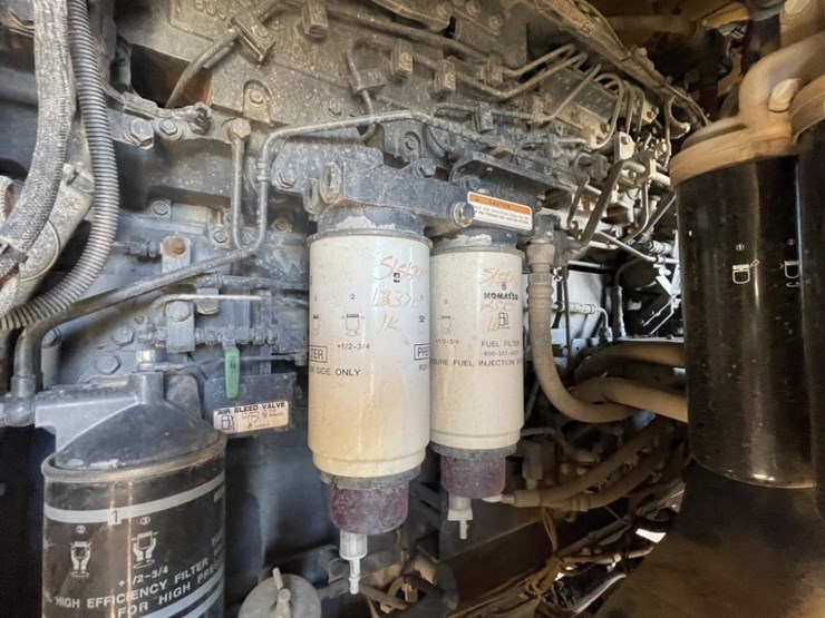 2015-komatsu-hd605-7e0-image-46