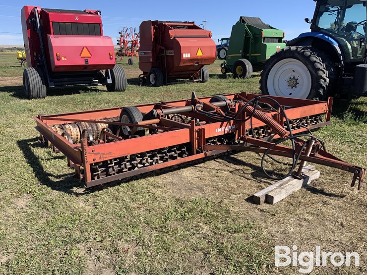 international-315-image-3