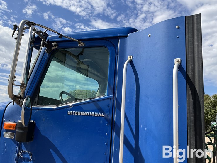 2004-international-9200i-image-15