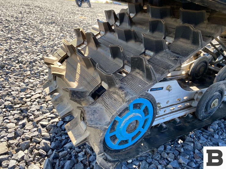 1998-polaris-indy-trail-touring-xlt-snowmobile-image-18