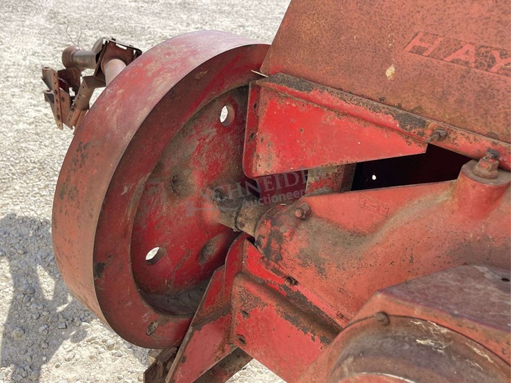 new-holland-275-image-25