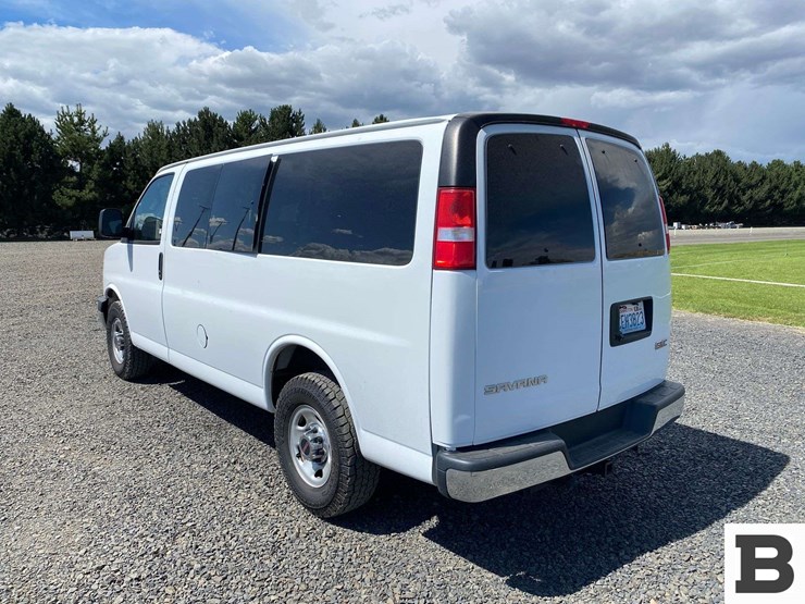 2019-gmc-3500-image-3