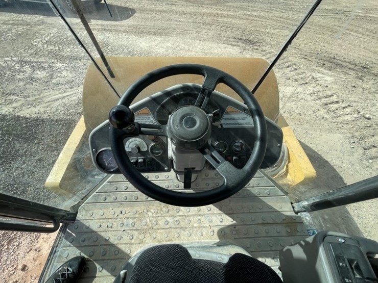 2014-volvo-sd160-vibratory-roller-image-16