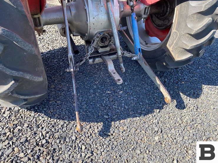 1971-massey-ferguson-135-image-23