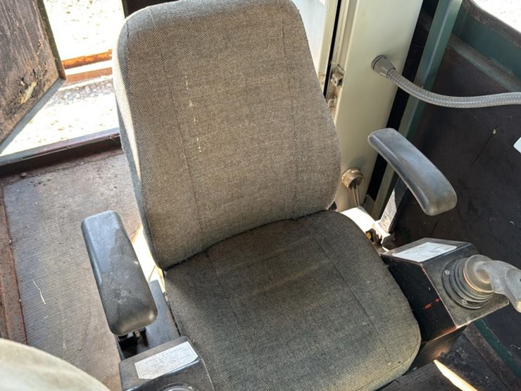 #4453-•-mellott-debarker-cab-image-7