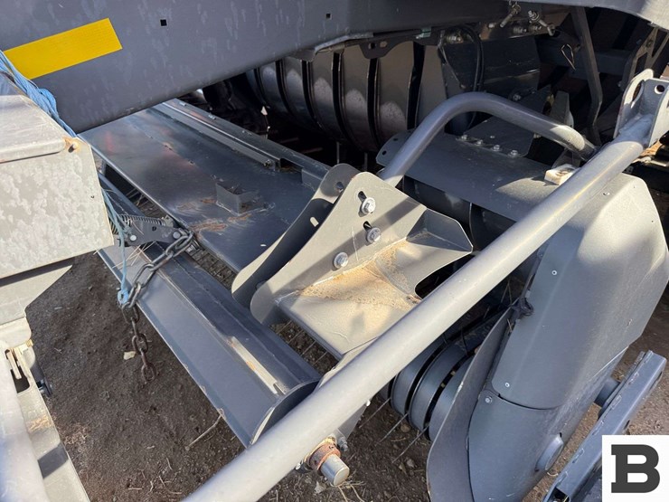 2015-massey-ferguson-2290-image-19