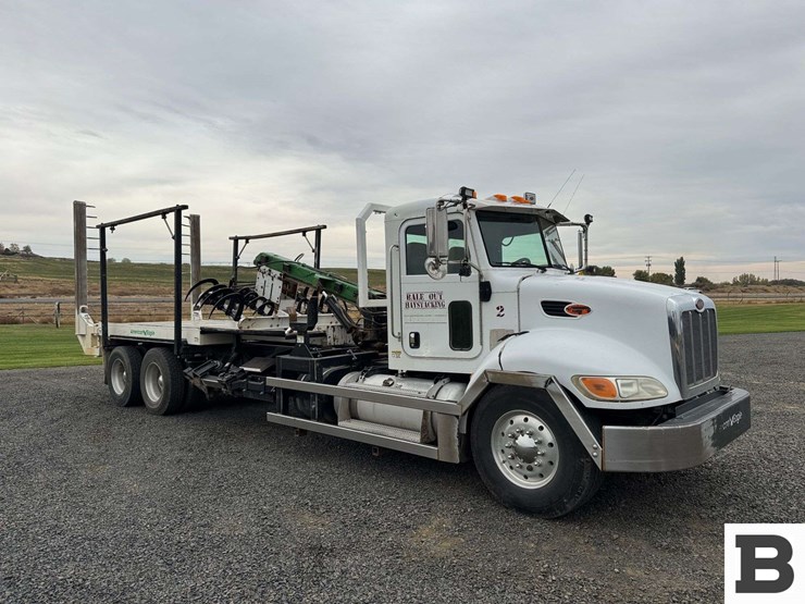 2013-peterbilt-348-image-6