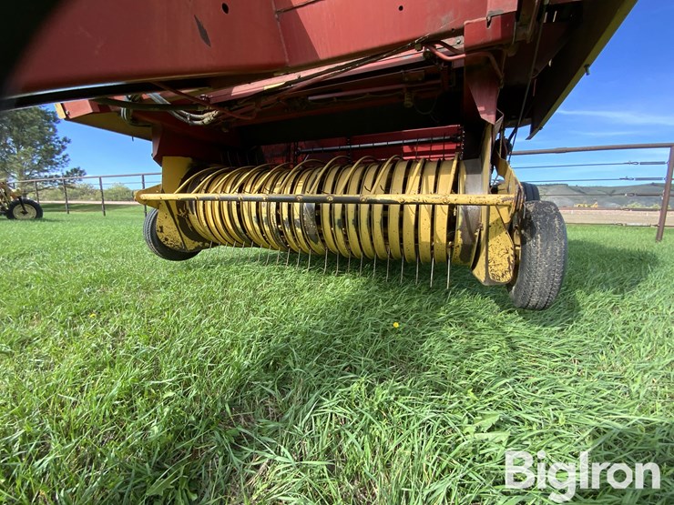 1987-new-holland-853-image-15