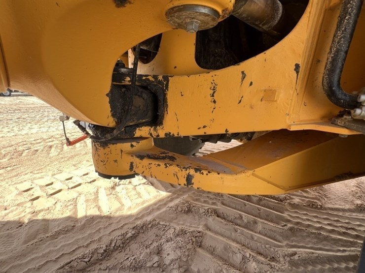 2020-volvo-a60h-image-21