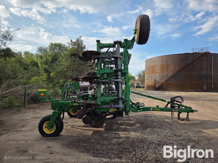 2013-john-deere-2510h-image-4