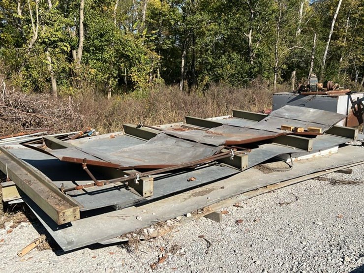 #4714-•-16’x16’-clemco-abrasive-blast-room-image-20