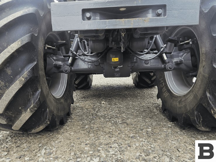 2016-massey-ferguson-7720-image-12