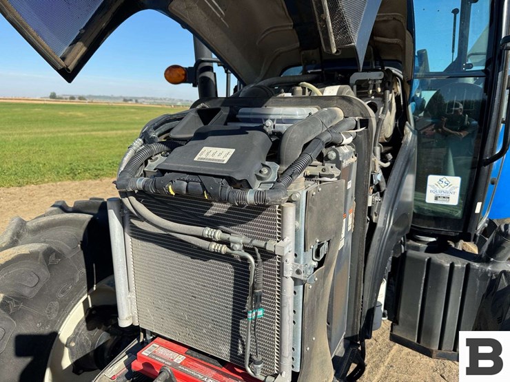 2014-new-holland-t4.105-image-43