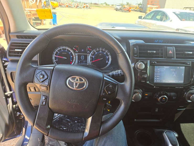 2017-toyota-4-runner-image-10