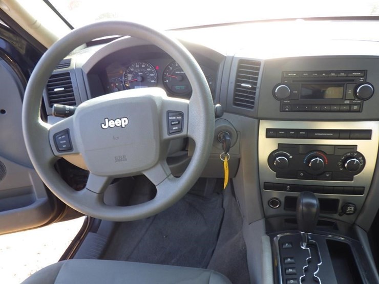 2006-jeep-grand-cherokee-image-9