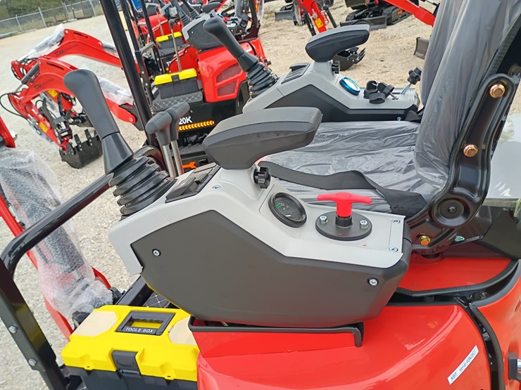 #l57-014-•-2025-tpm-20k-mini-excavator-(diesel)-image-15