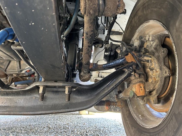 2017-peterbilt-337-image-71