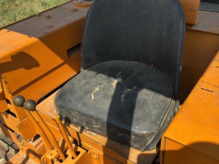 1979-case-450b--image-6