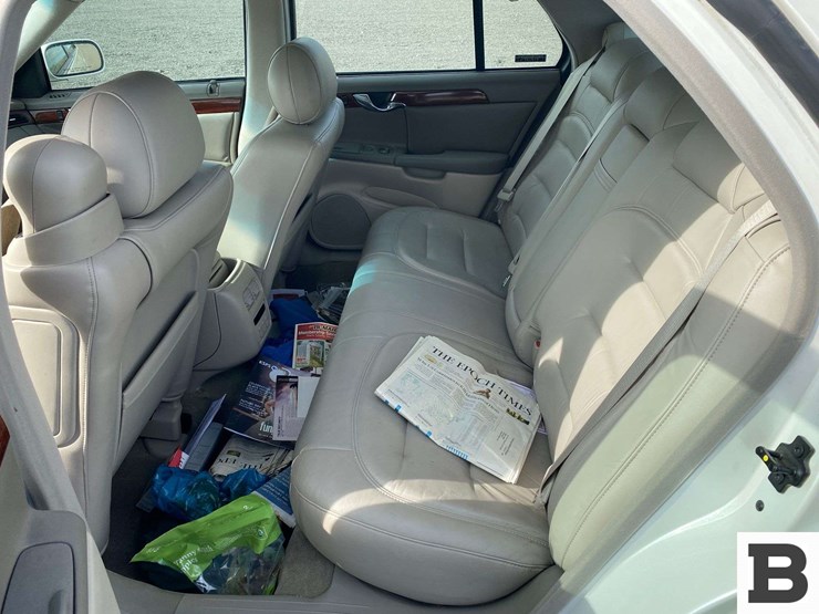 2000-cadillac-deville-sedan-image-20