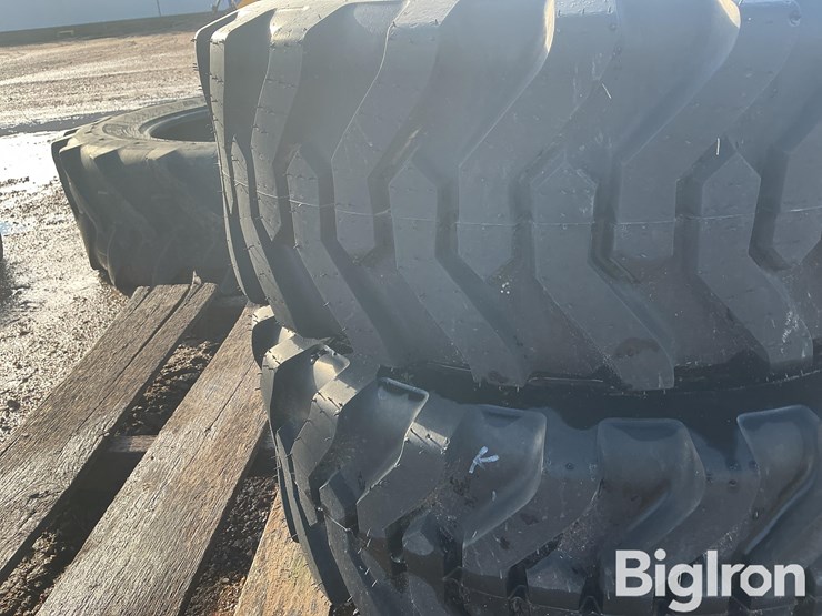 titan-trac-loader-10-16.5nhs-tires-image-16