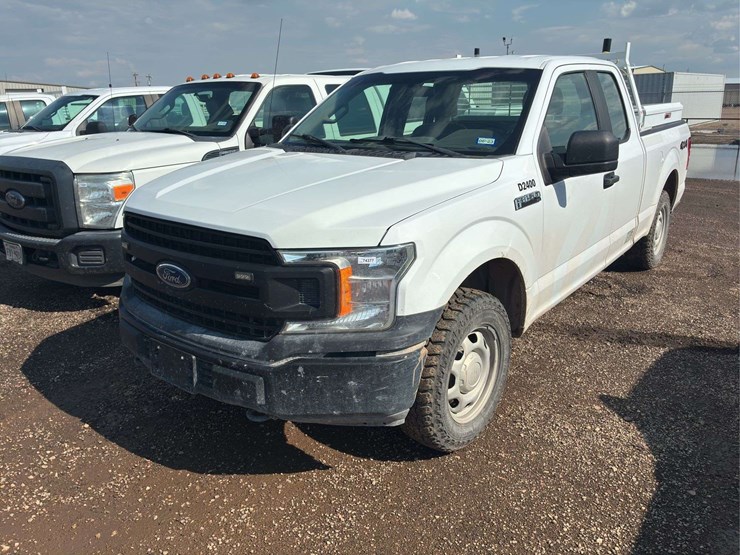 2018-ford-f150-xl-image-1