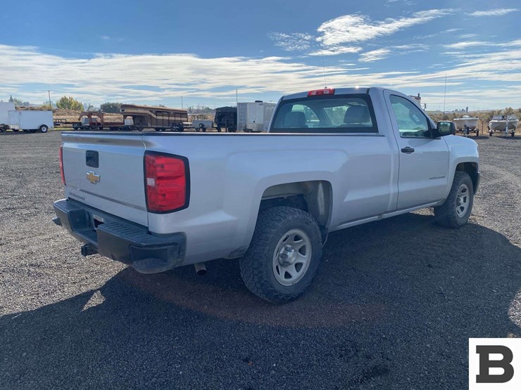 2017-chevrolet-silverado-1500-image-5