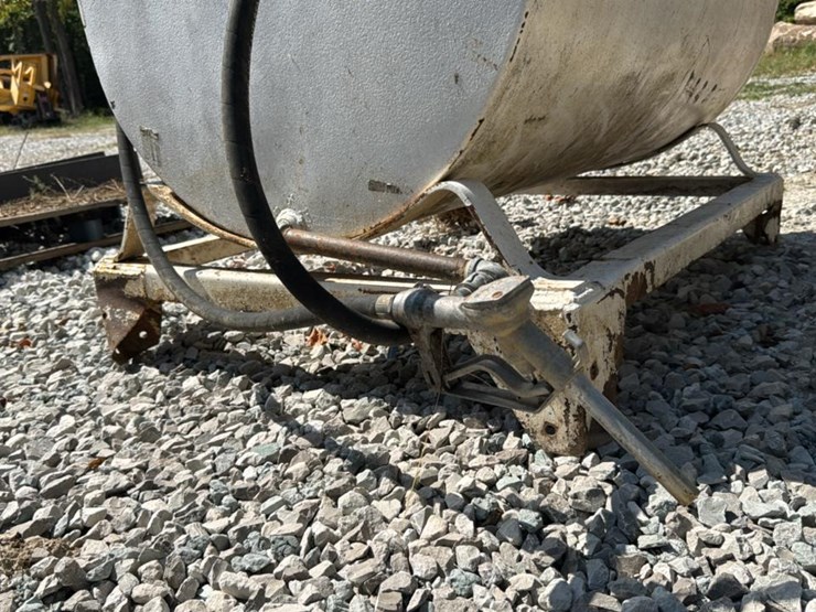 #4706-•-fuel-tank-image-5