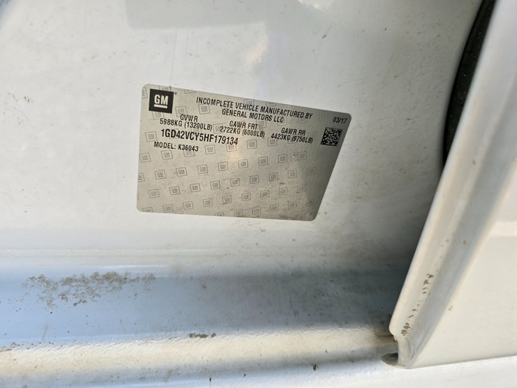 2017-gmc-sierra-3500-image-45