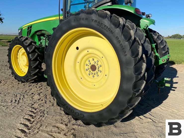 2011-john-deere-8285-tractor-image-23