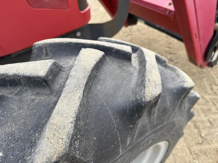 2009-massey-ferguson-3625-image-44
