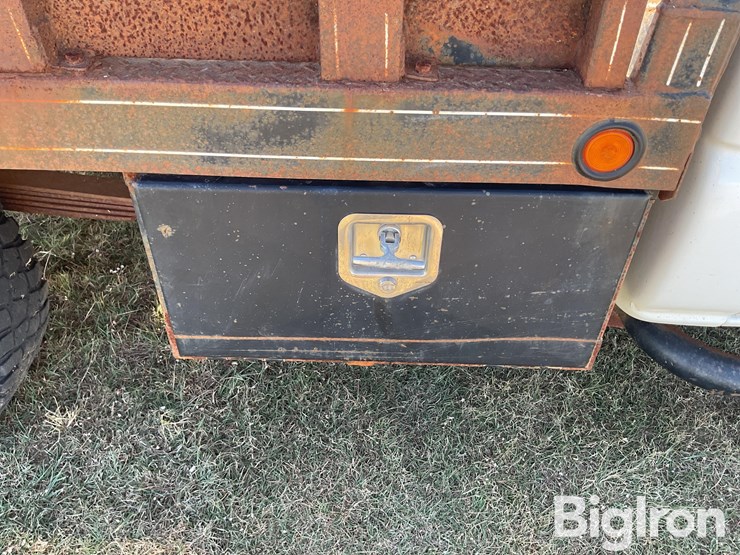 2002-chevrolet-silverado-2500-image-17