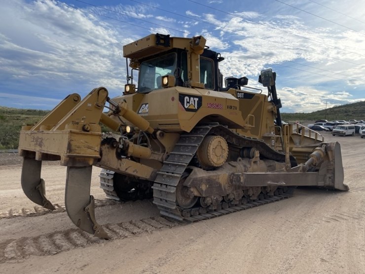 2017-caterpillar-d8t-image-5