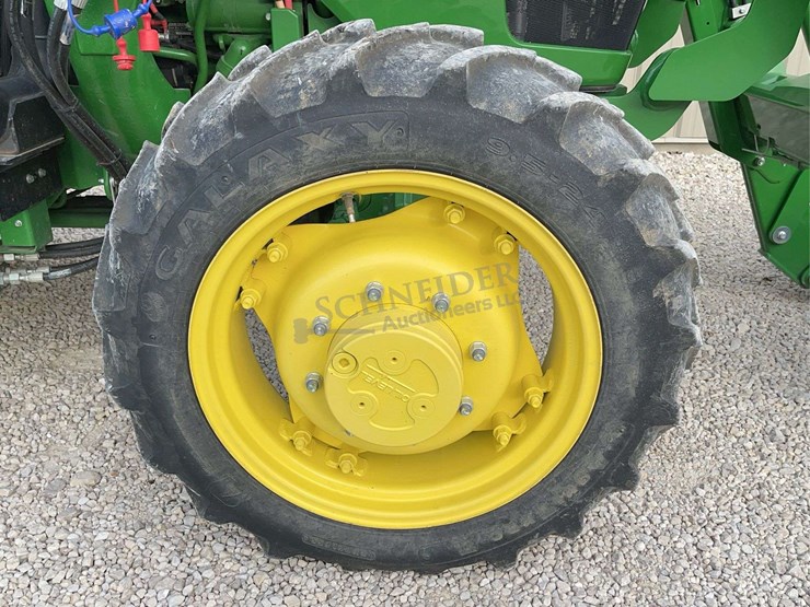 2022-john-deere-5065e-image-17