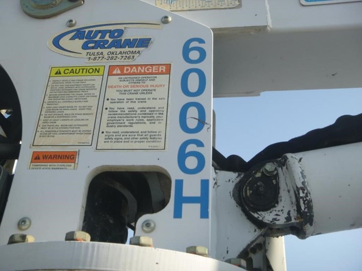 2011-international-durastar-4300-image-9