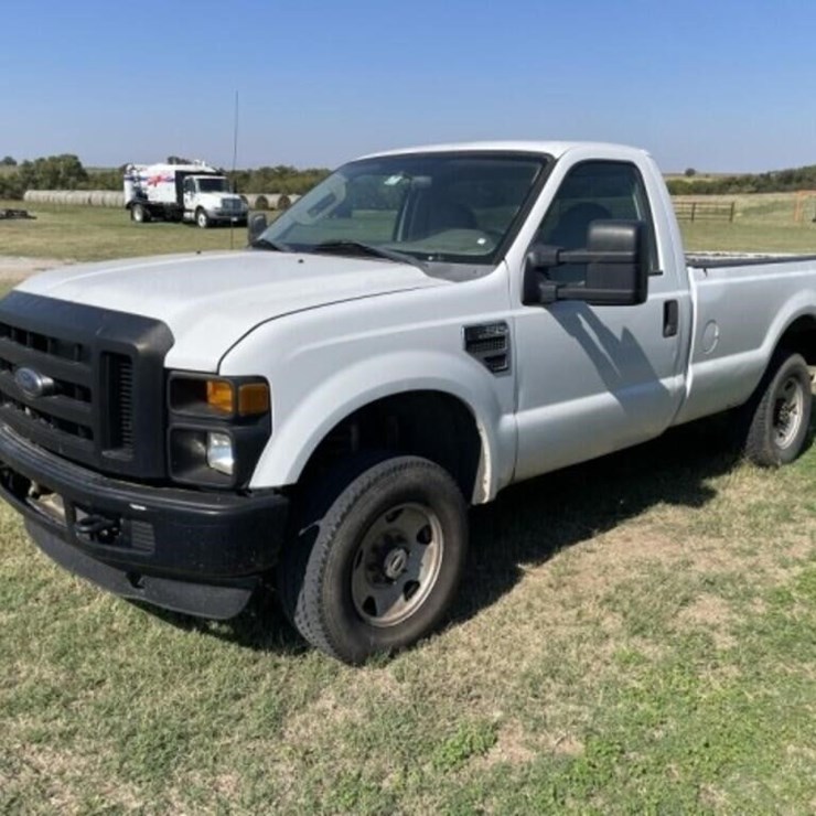 2010 FORD F250 XL