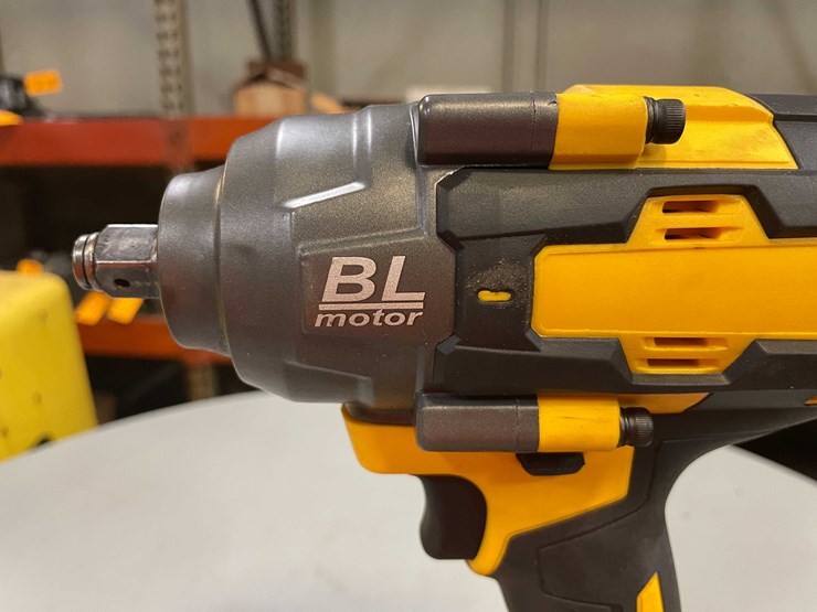 #8543-•-dewalt-compatible-20-volt-cordless-1/2"-impact-and-battery-(pr13)-image-5